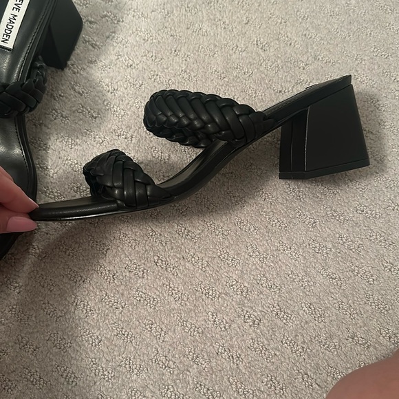 NWT! Never worn, but NO box. Steve Madden. Black. Size 9.5! Free shipping!! - Picture 2 of 5